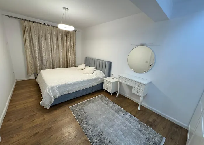 Jolie Center Apartment *